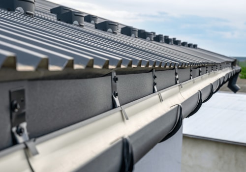 Gutter Size and Capacity: How to Choose the Right Gutters for Your Roof